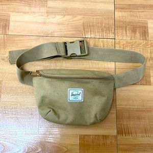 Herschel Hip Pack. Tan. Adjustable.